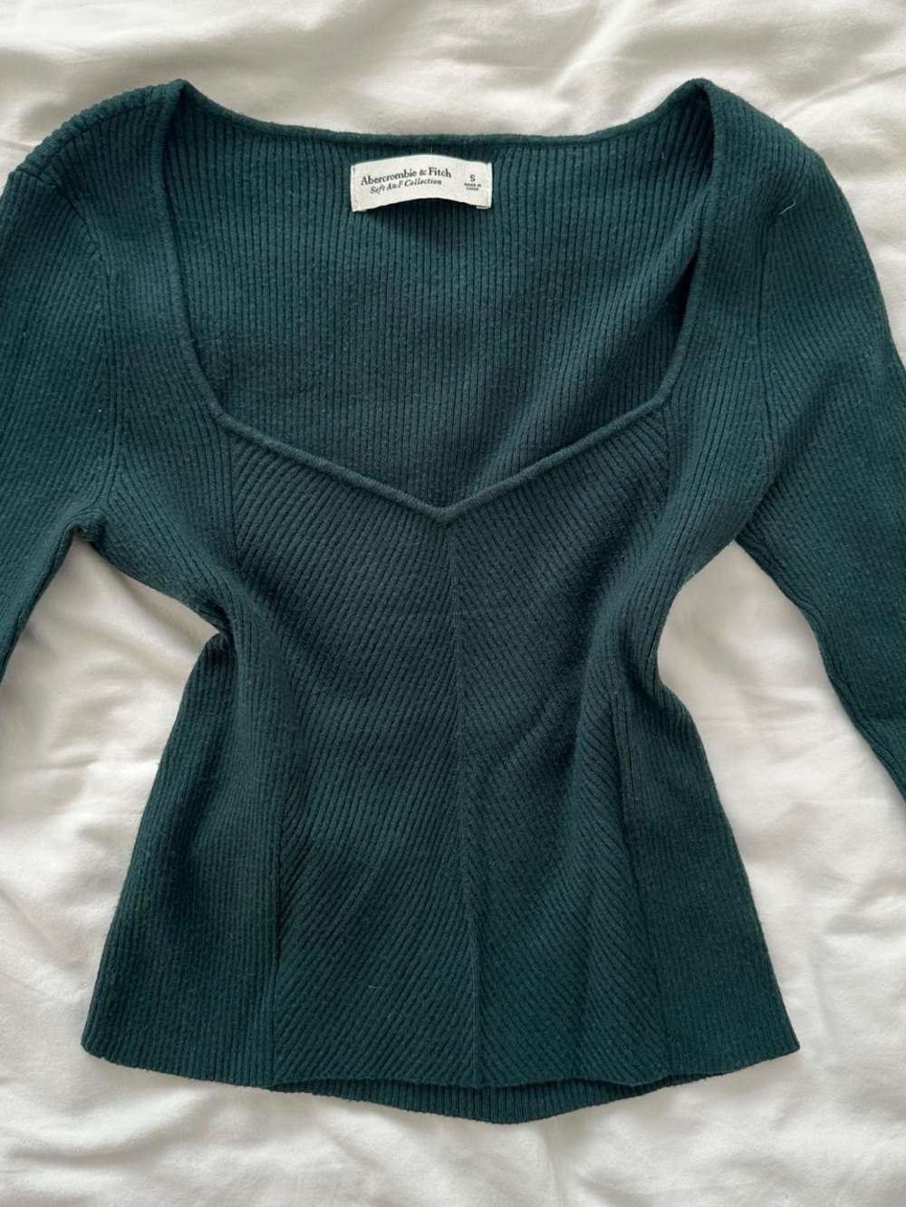 Abercrombie & Fitch Dark Green Ribbed V-Neck Women's Sweater